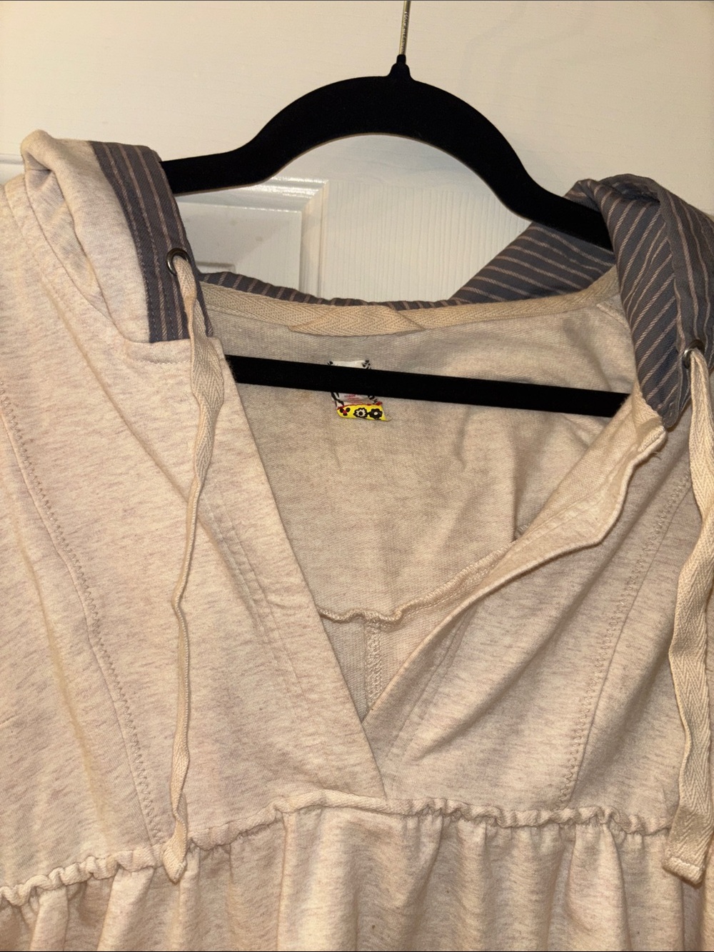 Free People Tiered Eyelet Peplum Hoodie Size Medium EUC - Picture 4 of 11